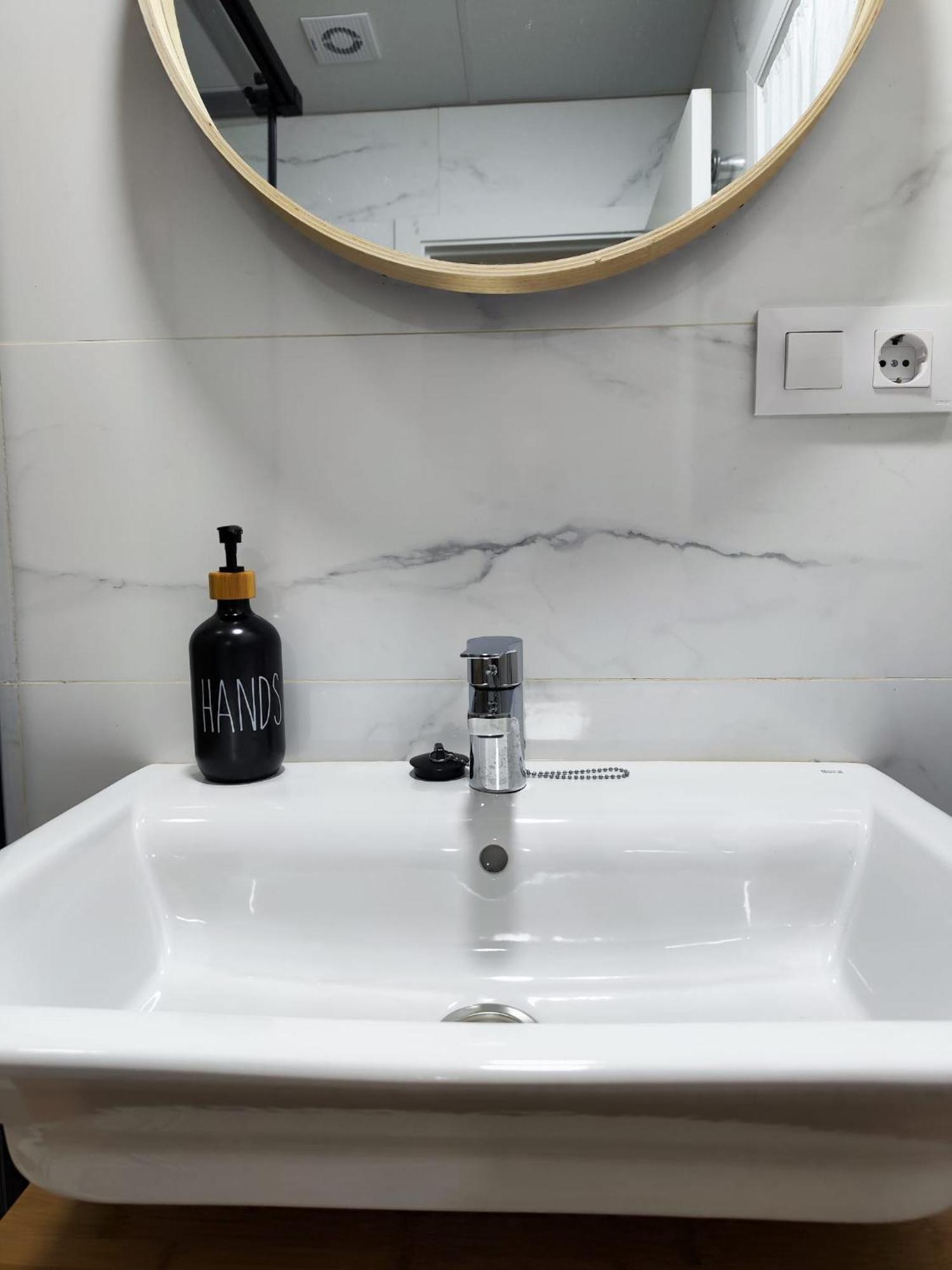 Apartamento La Concha Little Apartments Cádiz Kültér fotó